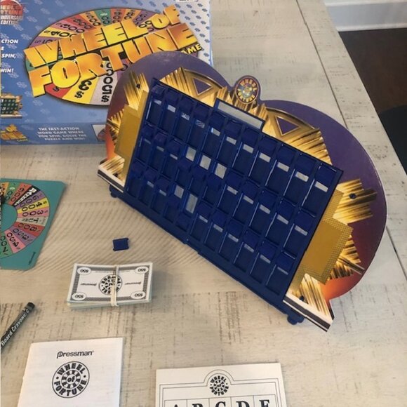 Vintage 2002 Pressman Wheel of Fortune 20th Century Anniversary Edition - Picture 4 of 10